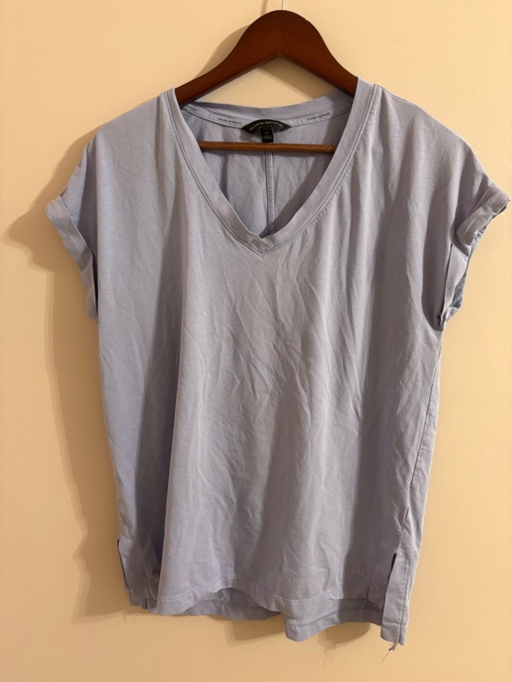 Light purple V-Neck Womens Top banana republic medium